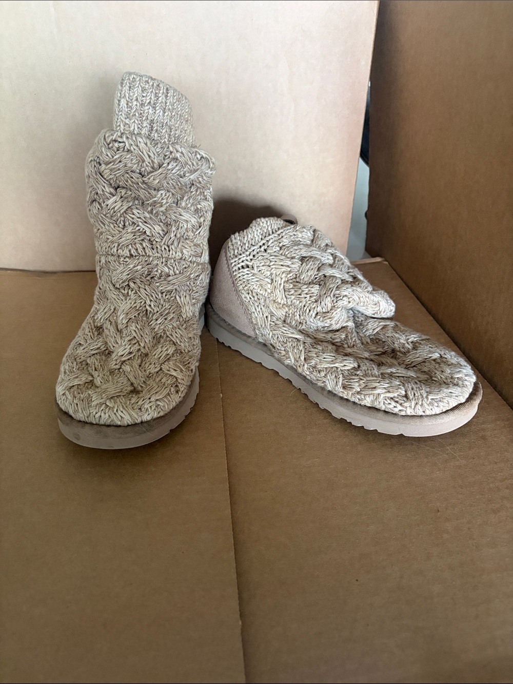 UGG tan braided knit lace up slouchy boots like new sz 9